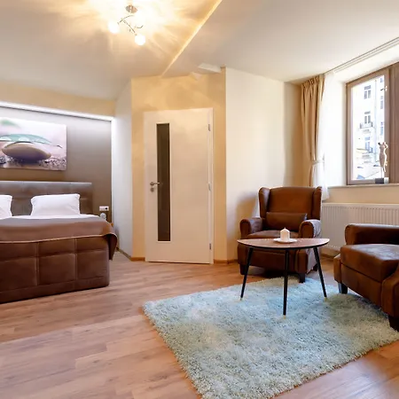Menuet Apartment