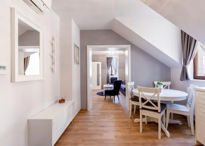 Menuet Apartment *