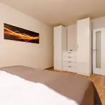 شقة Menuet *