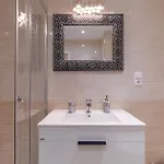 Menuet شقة كارلوفي فاري