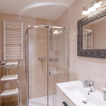 Menuet Apartment *