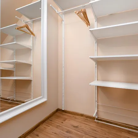 Menuet Apartment *