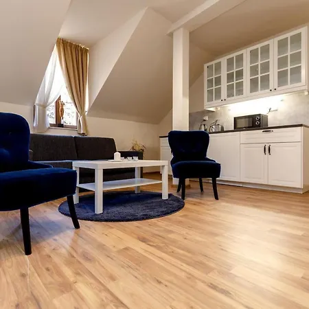 Menuet * Karlovy Vary