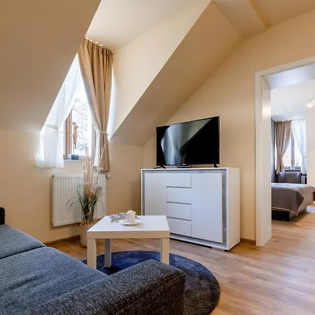 Menuet * Karlovy Vary